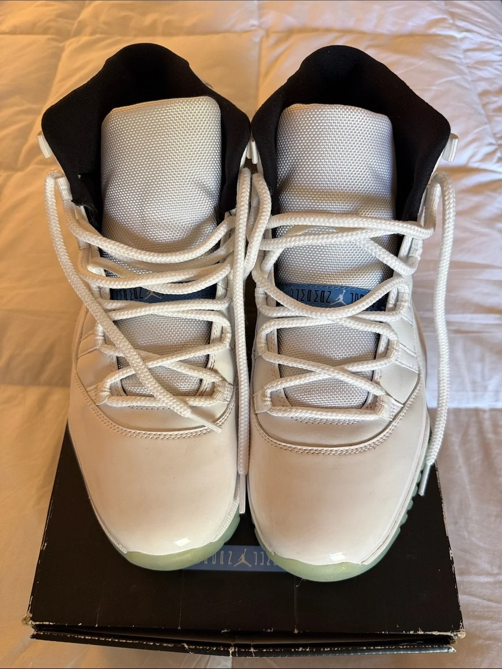 Jordan 11 Legend Blue size 11
